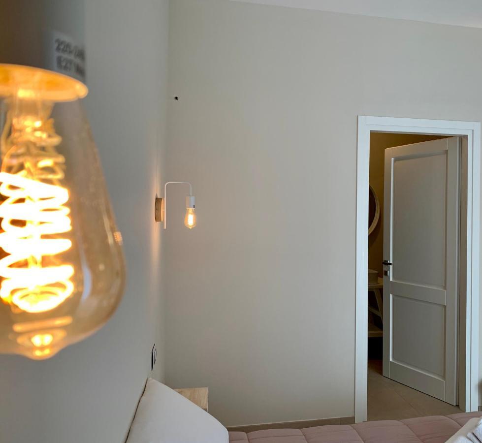 Enjoy Your Stay - Guest House - Olbia Buitenkant foto
