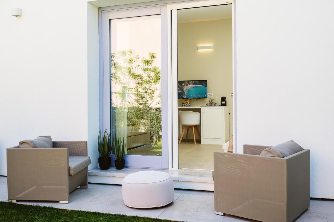 Enjoy Your Stay - Guest House - Olbia Buitenkant foto