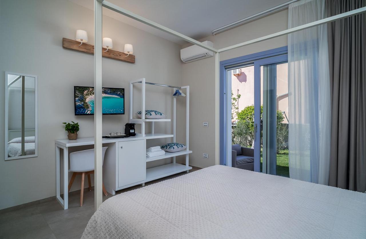 Enjoy Your Stay - Guest House - Olbia Buitenkant foto