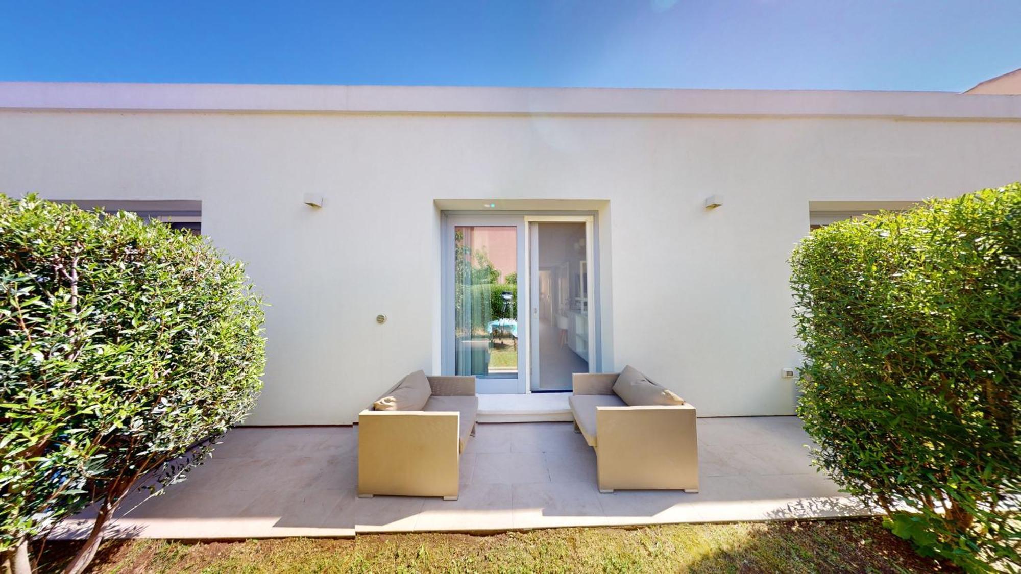 Enjoy Your Stay - Guest House - Olbia Buitenkant foto